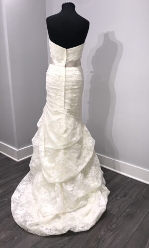 Paloma Blanca 4365 Back