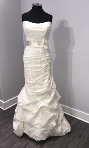 Paloma Blanca 4365 Front